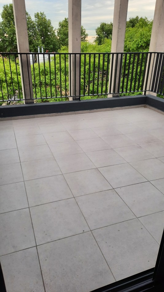 Oficina a estrenar  + terraza