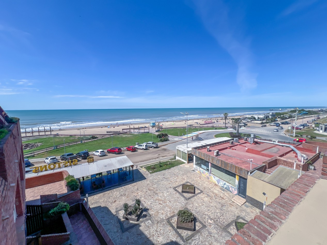 Excelente Triplex Con Vista Al Mar