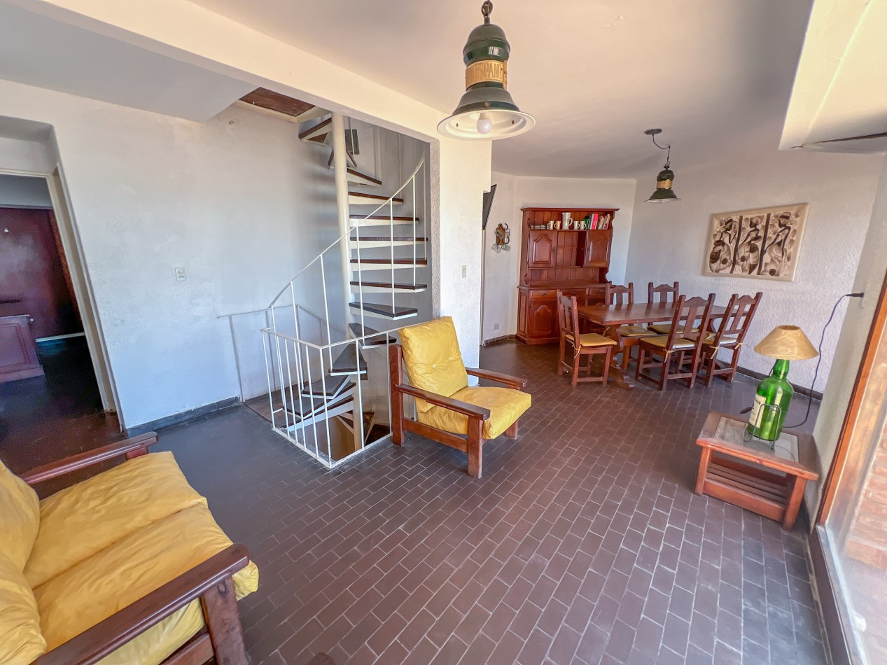 Excelente Triplex Con Vista Al Mar