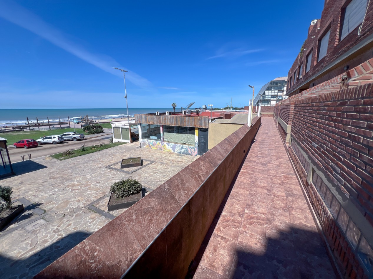 Excelente Triplex Con Vista Al Mar