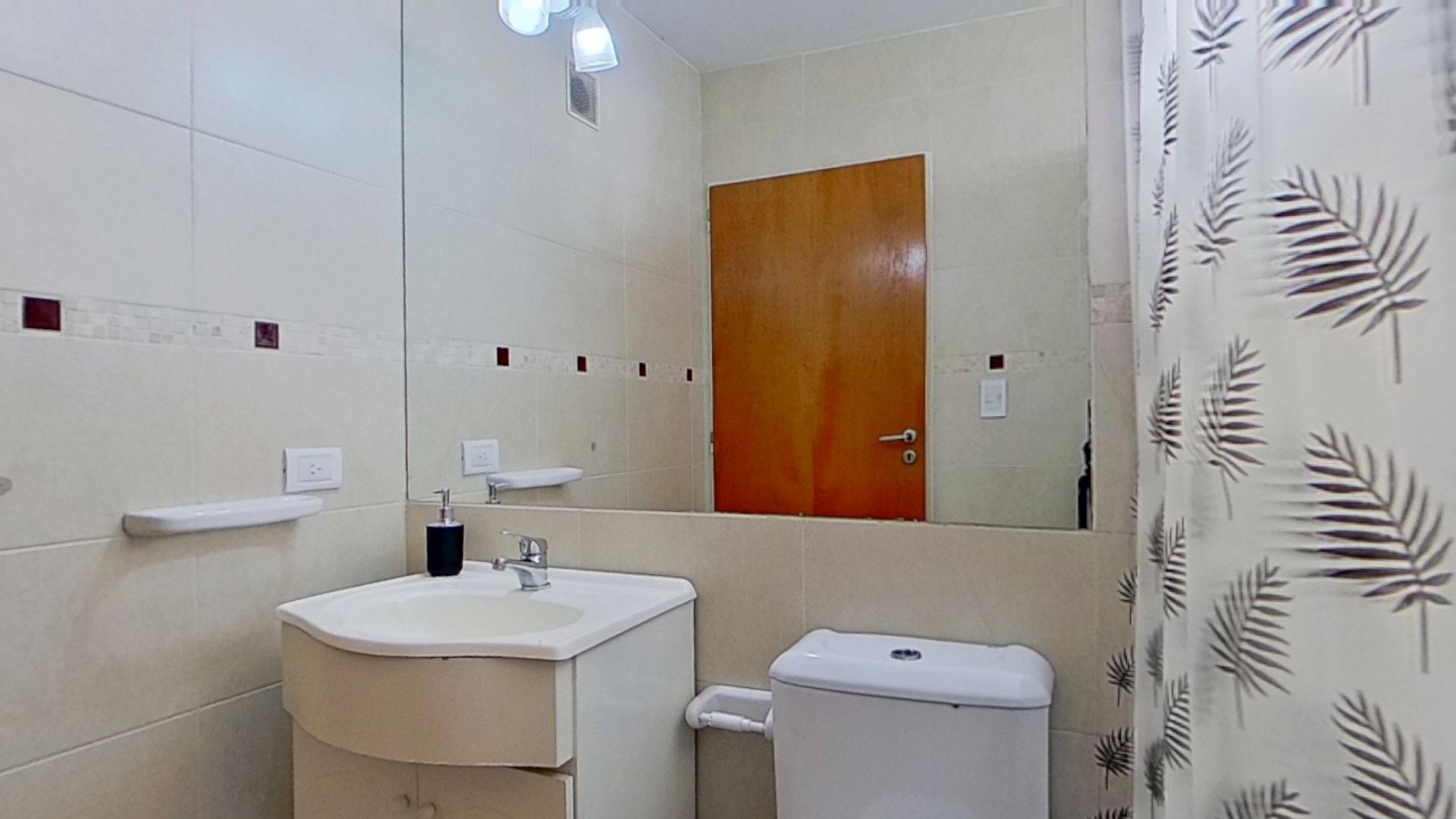 Monoambiente divisible + baño y toilette + cocina separada independiente