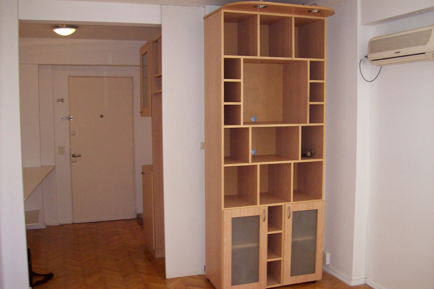 Alquiler monoambiente + todo luz