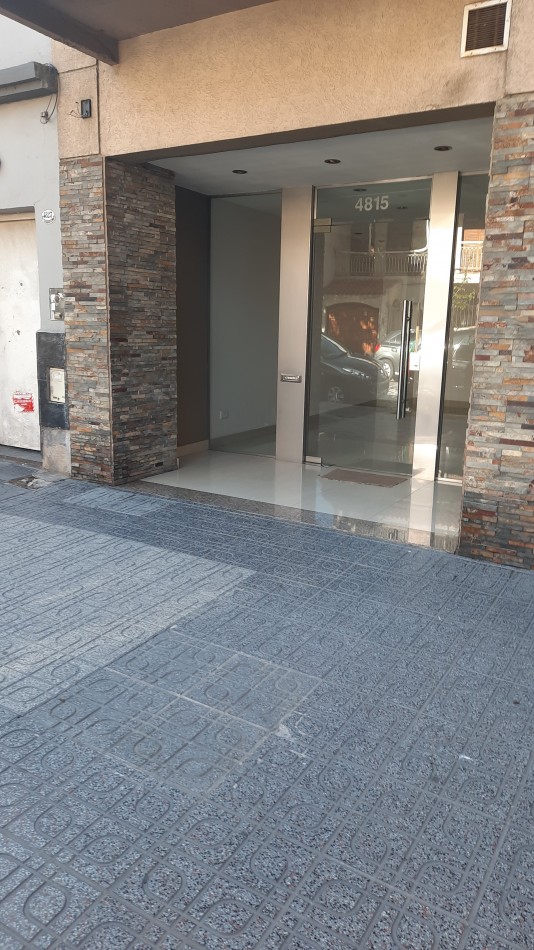Departamento de 2 ambientes con patio