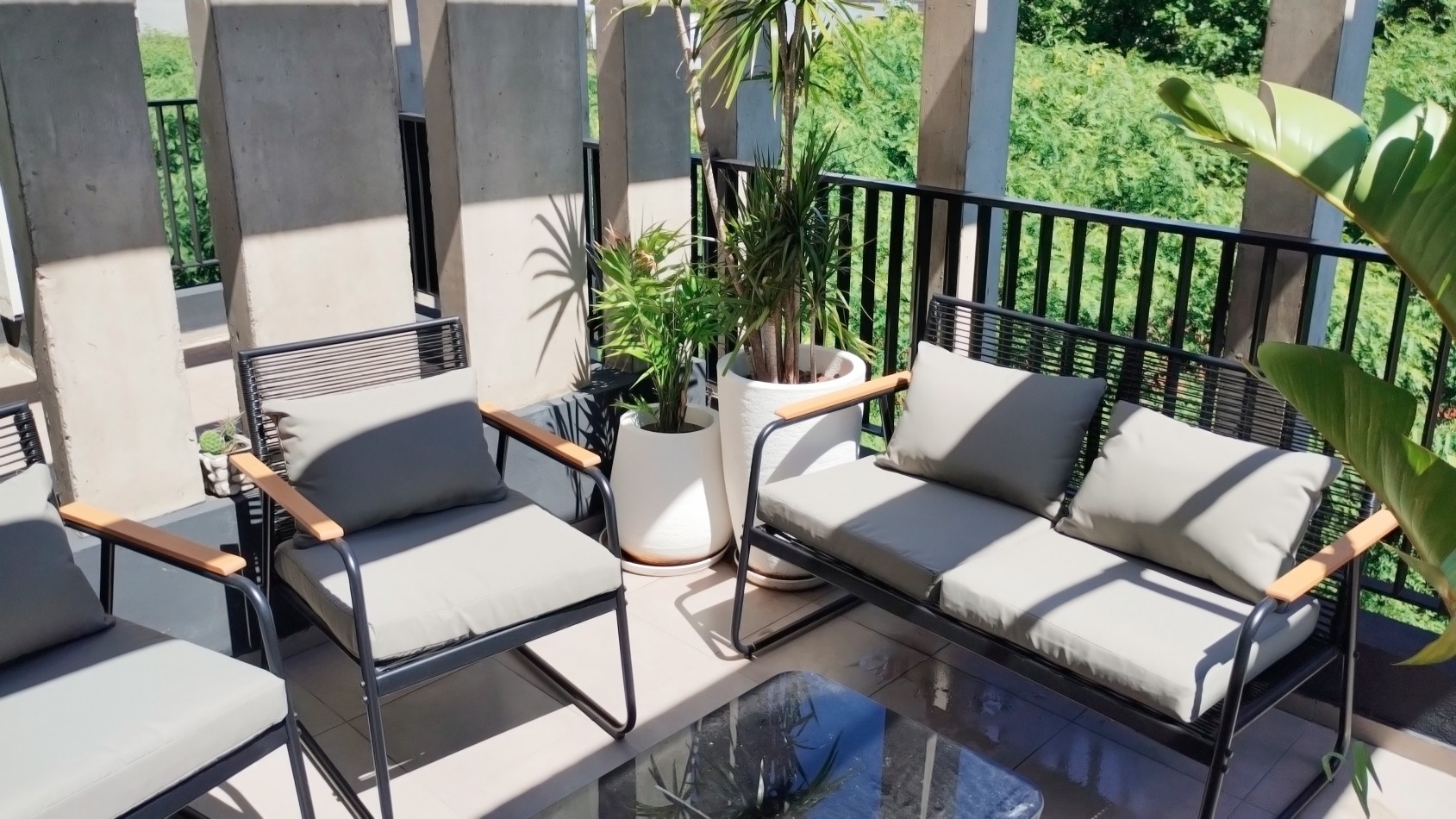 Excelente monoambiente + Amplia terraza