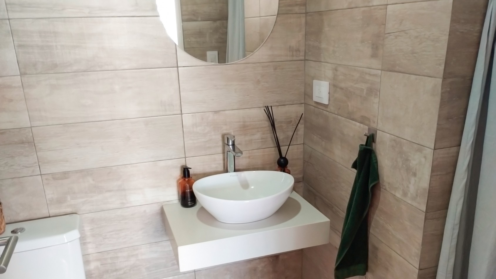 Excelente monoambiente + Amplia terraza